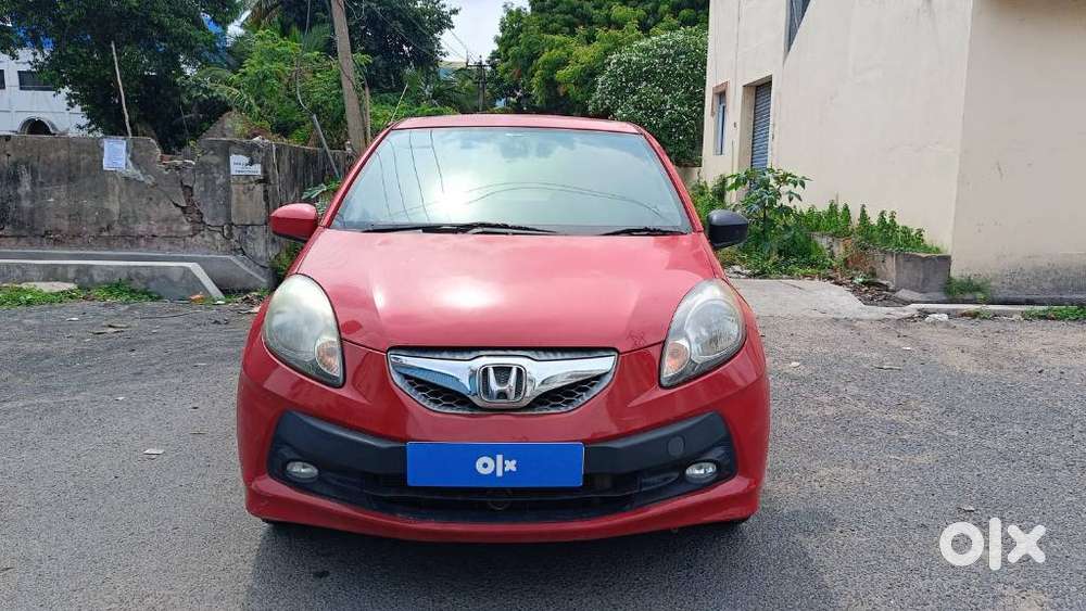 Honda Brio V Mt, 2013, Petrol