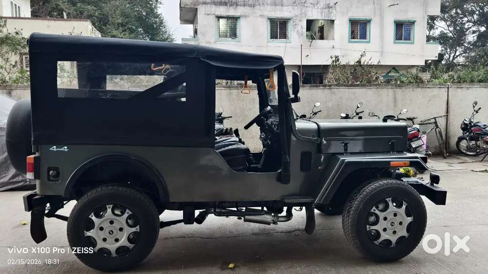 Mahendra Mejar Jeep