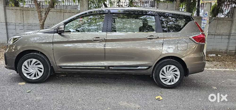Maruti Suzuki Ertiga 2024 Petrol 27000 Km Driven