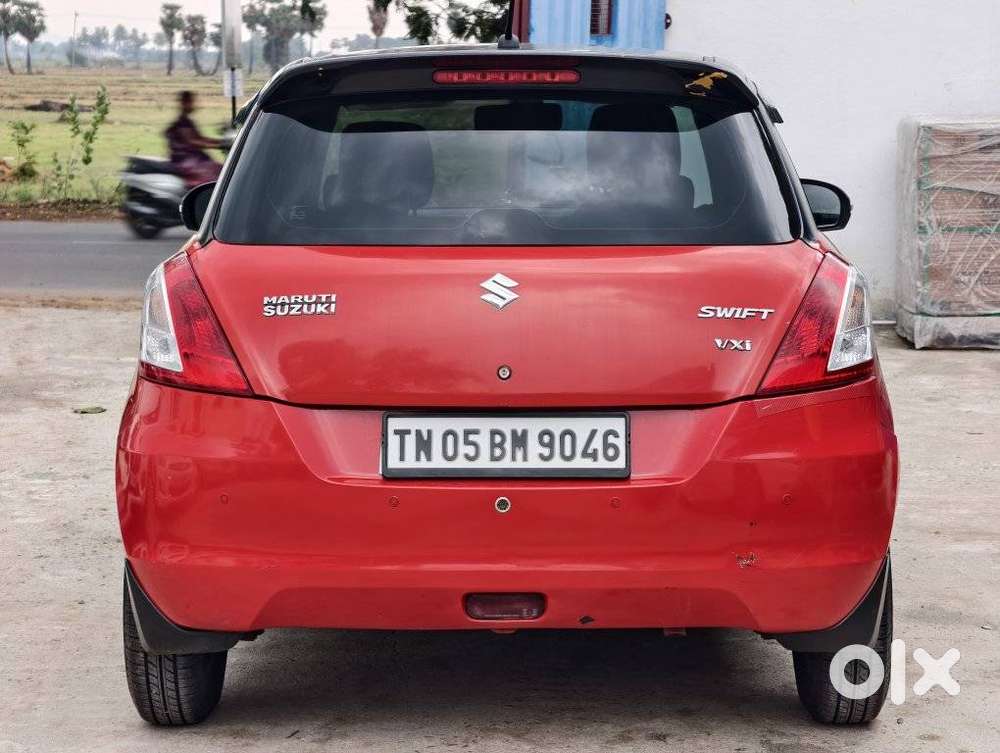 Maruti Suzuki Swift Vxi + Manual, 2017, Petrol