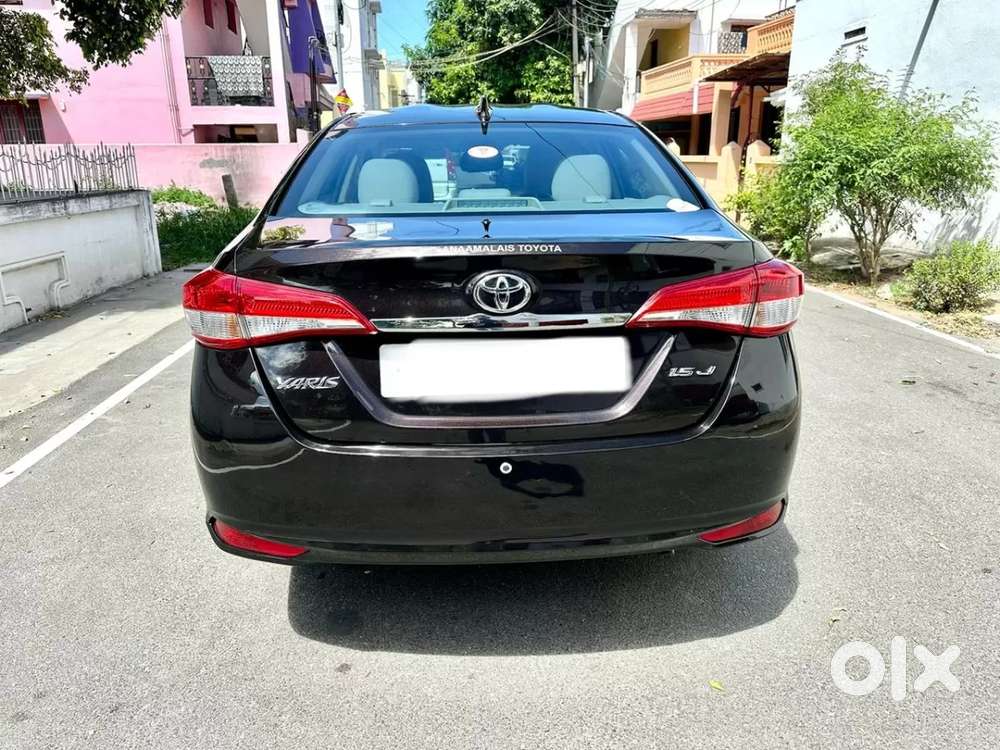 Toyota Yaris J Cvt, 2018, Petrol