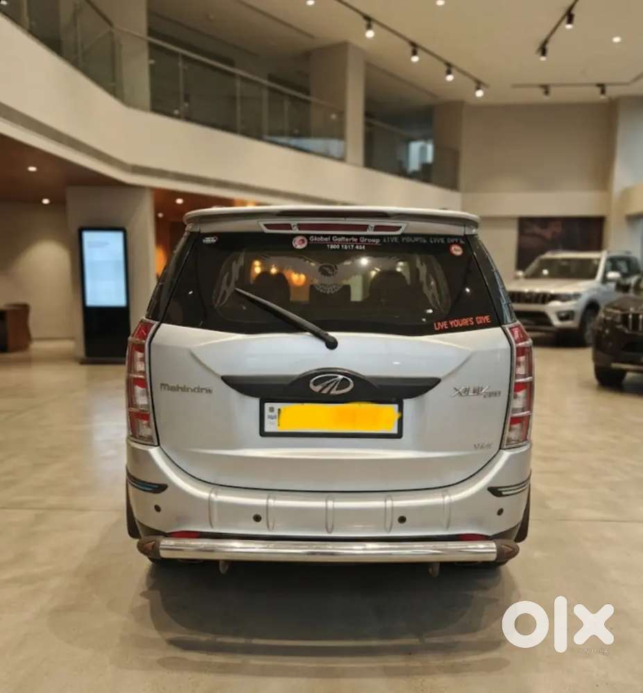 Mahindra Xuv500 W4 2015
