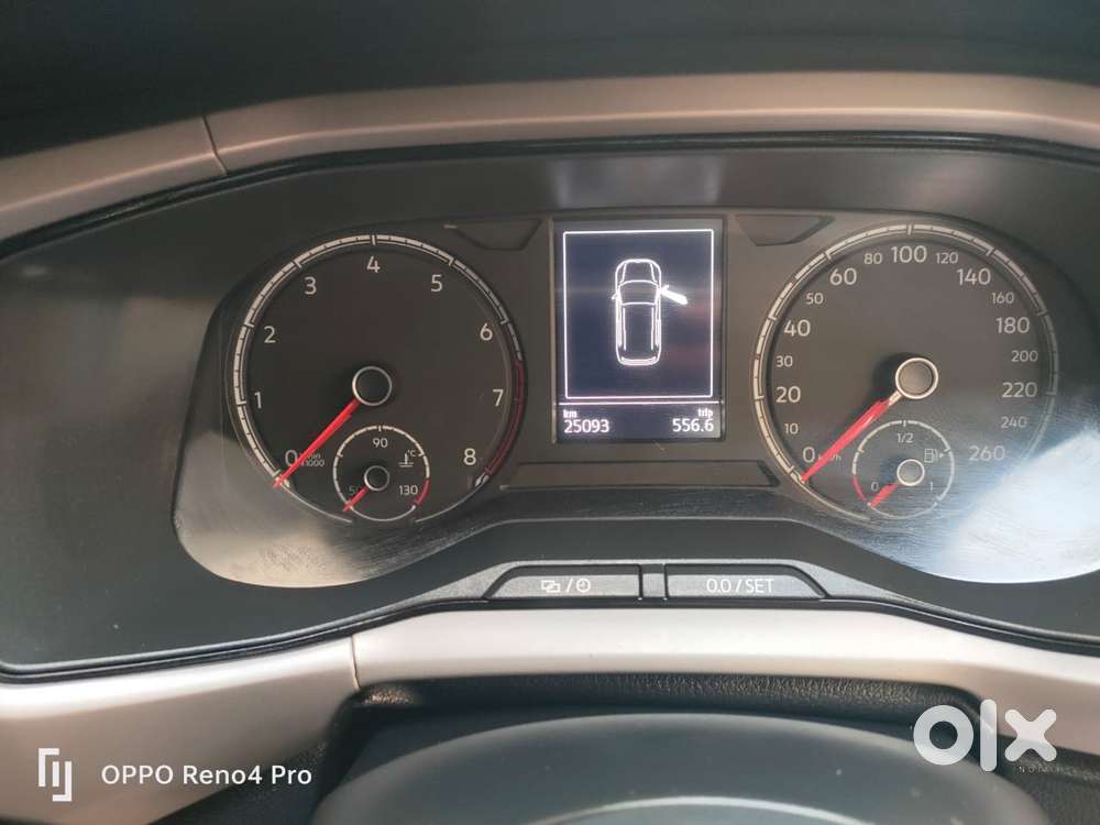 Volkswagen Taigun 1.0 Tsi Highline At, 2024, Petrol