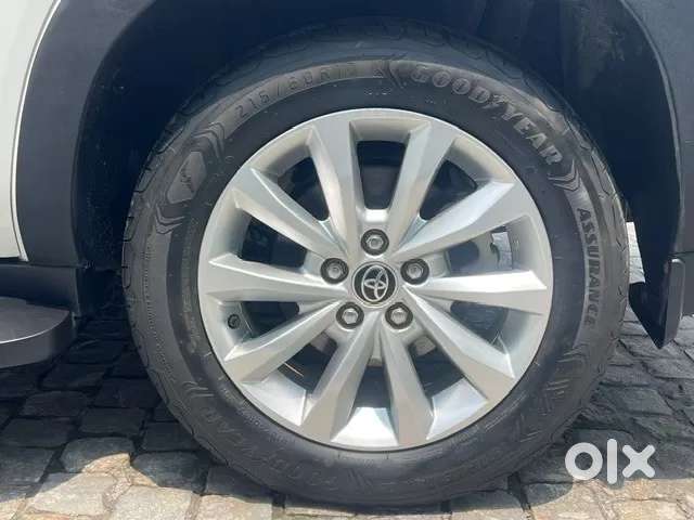 Toyota Innova Hycross 2.0 Vx Hybrid 7 Str, 2026, Petrol