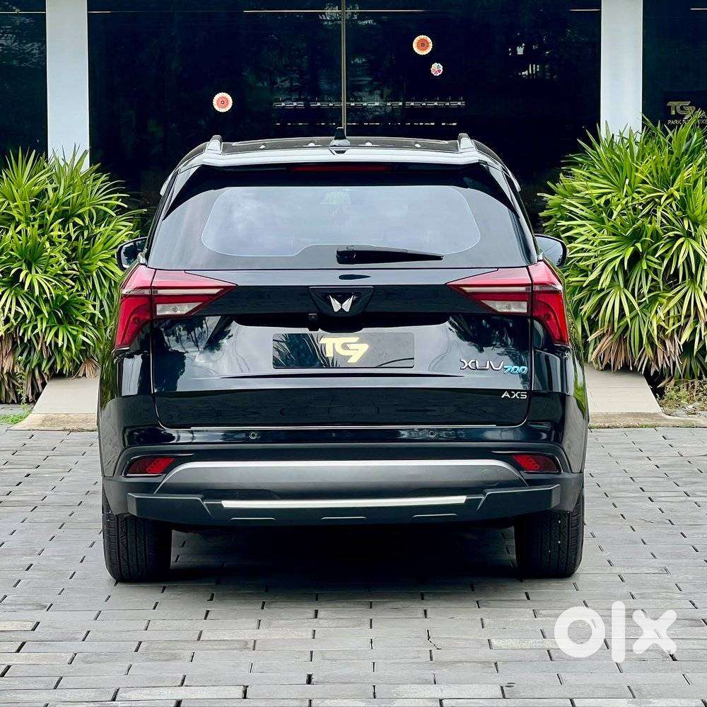 Mahindra Xuv700 2.2 Ax 5 Diesel At 7 Str, 2024, Diesel