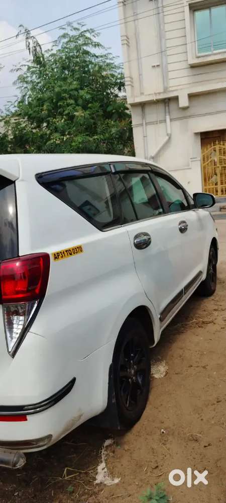 Toyota Innova Crysta 2018