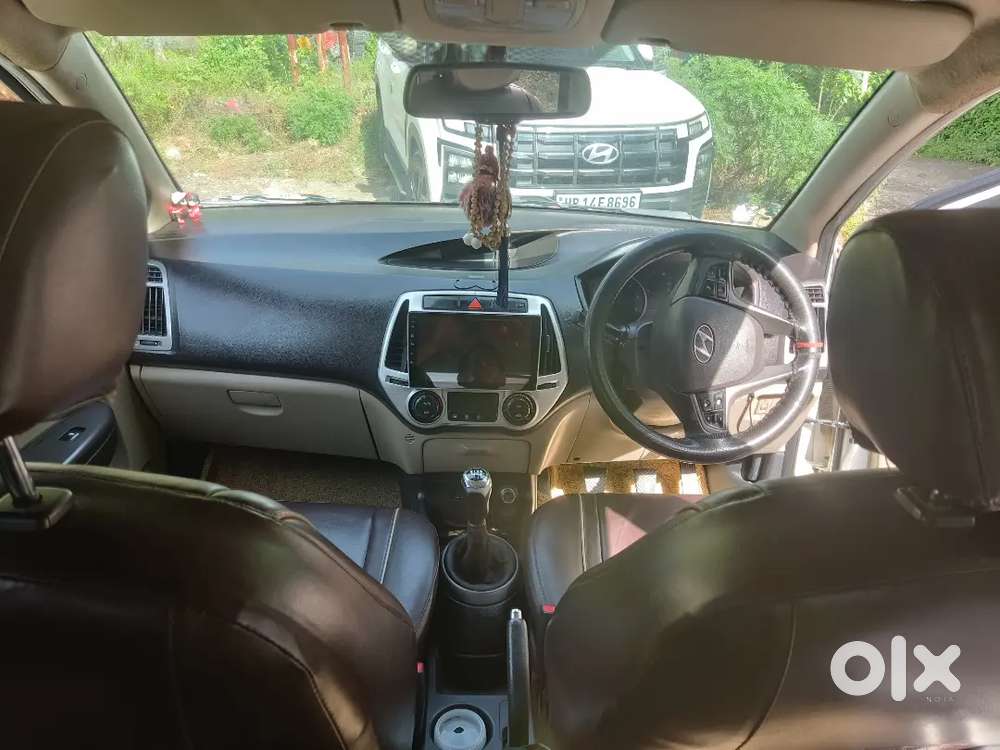 Hyundai I20 Sportz 2014 -2013 Last December Registration