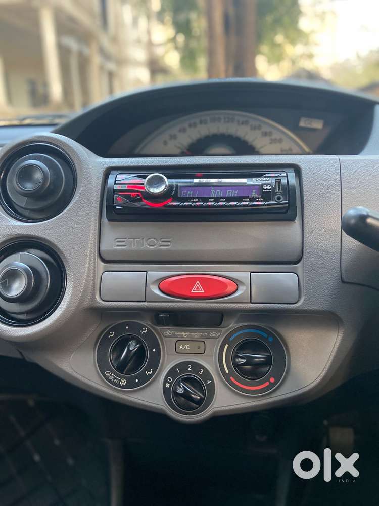 Toyota Etios 2010-2012 G, 2011, Petrol