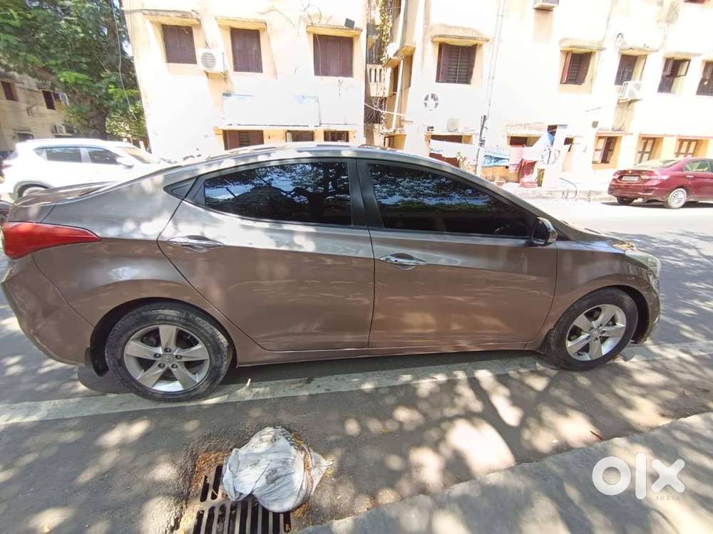 Hyundai Elantra Fluidic 1.6 Sx At 2012 Diesel Automatic
