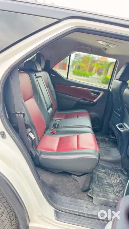 Toyota Fortuner Legender, 2024, Diesel