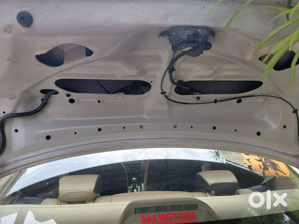 Maruti Suzuki Swift Dzire Zxi, 2019, Petrol