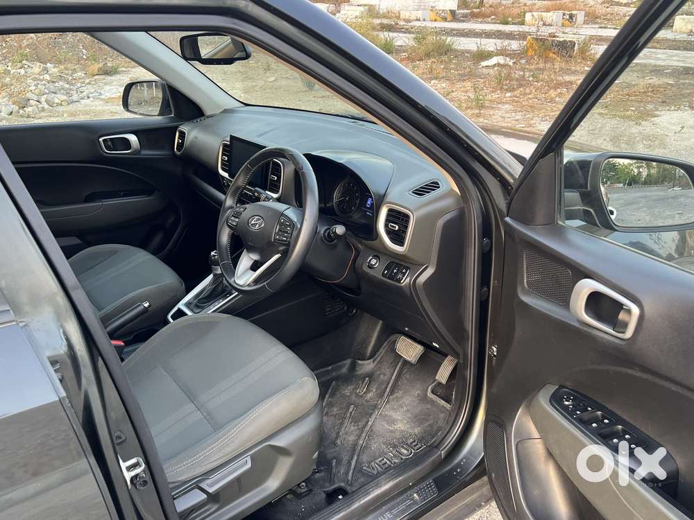 Hyundai Venue 1.0 Sx (o) Turbo Dct, 2020, Petrol