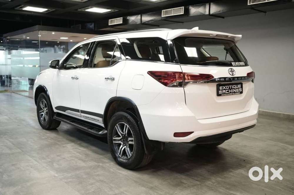 Toyota Fortuner 4x2 Manual, 2017, Diesel
