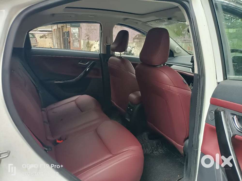 Tata Curvv, 2025, Petrol