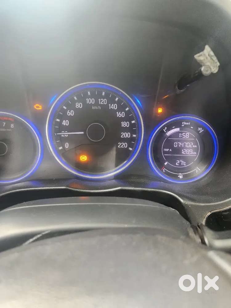Petrol Cng Very Good Condition Best Stero Ladar Seet Vover  Alloy.