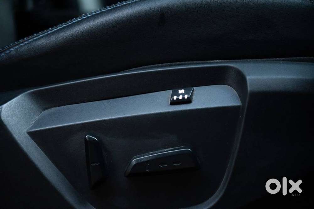 Tata Safari 2.0 Xz Plus Dark Edition, 2023, Diesel