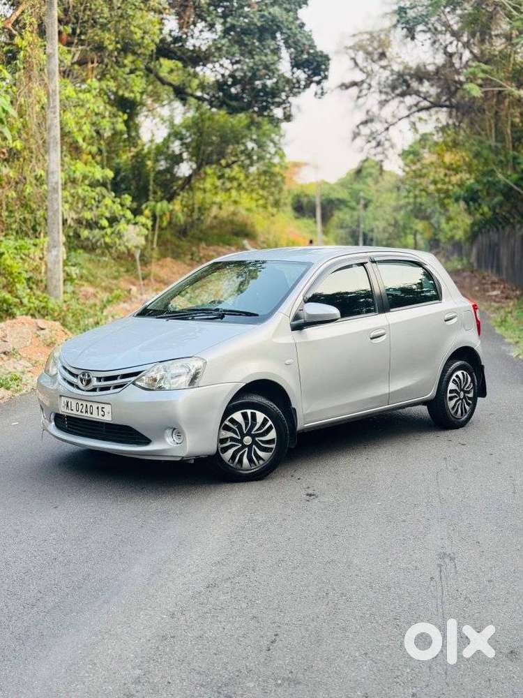 Toyota Etios Liva 2013-2014 G, 2013, Petrol