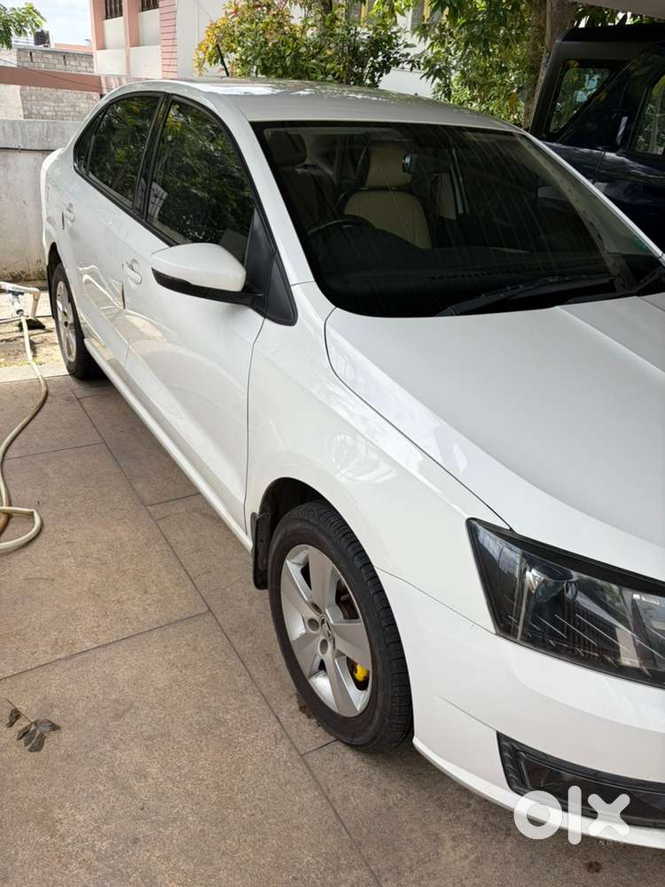 2019 Skoda Rapid Petrol Automatic 78000 Km