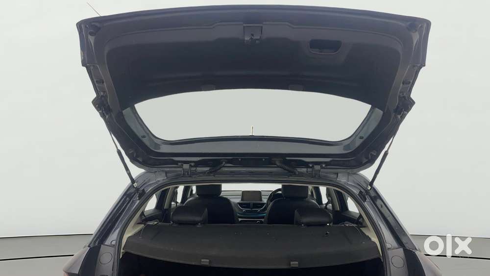 Tata Altroz 1.2 Xz Plus Petrol, 2021, Petrol