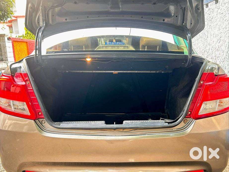Maruti Suzuki Dzire 1.2 Vxi Amt, 2018, Petrol