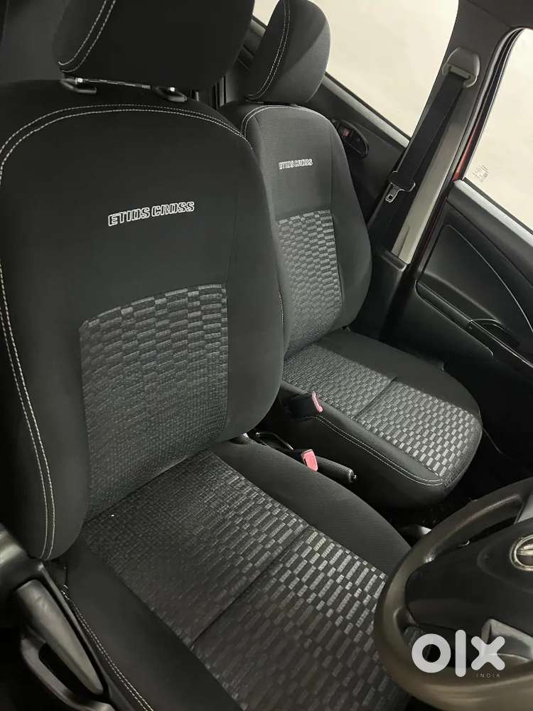 Toyota Etios Cross 2015 Diesel 80000 Km Driven