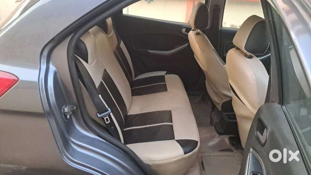 Ford Figo 2012-2015 Petrol Titanium, 2016, Petrol