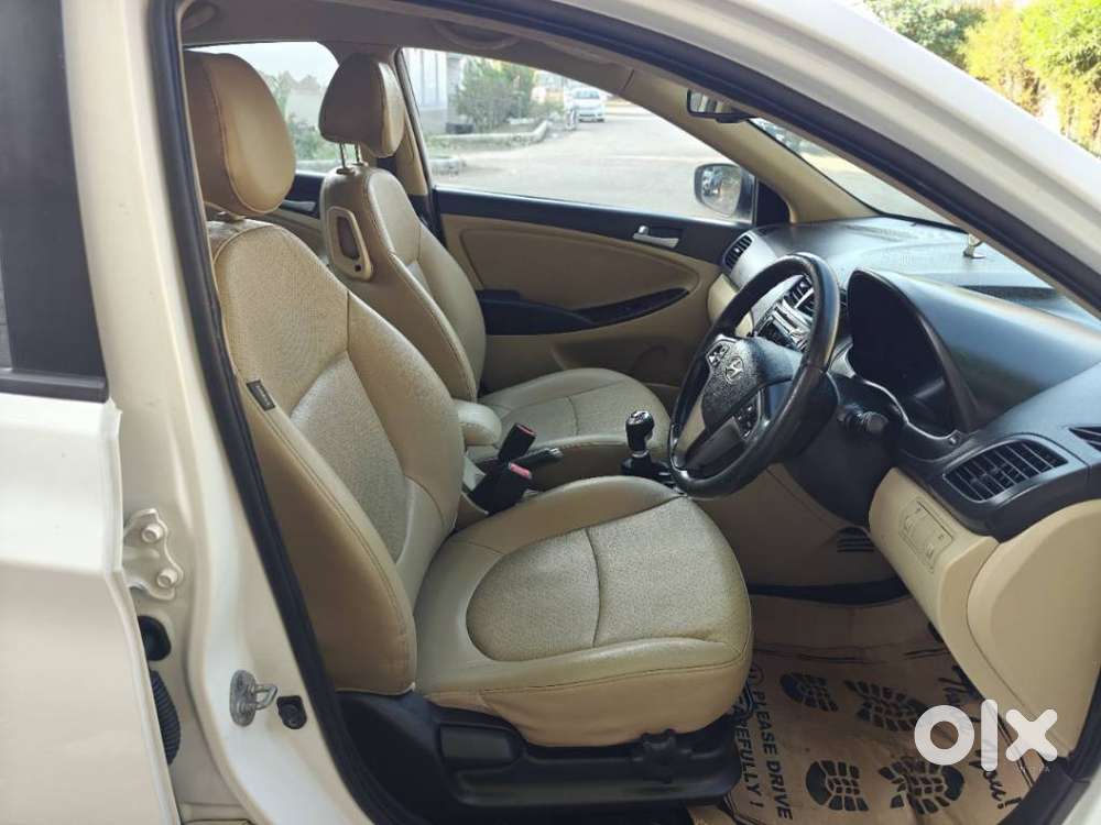 Hyundai Verna 1.6 Sx (o) Vtvt, 2015, Petrol