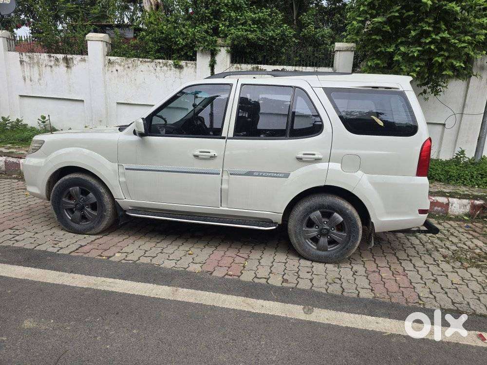 Tata Safari Storme Vx, 2018, Diesel