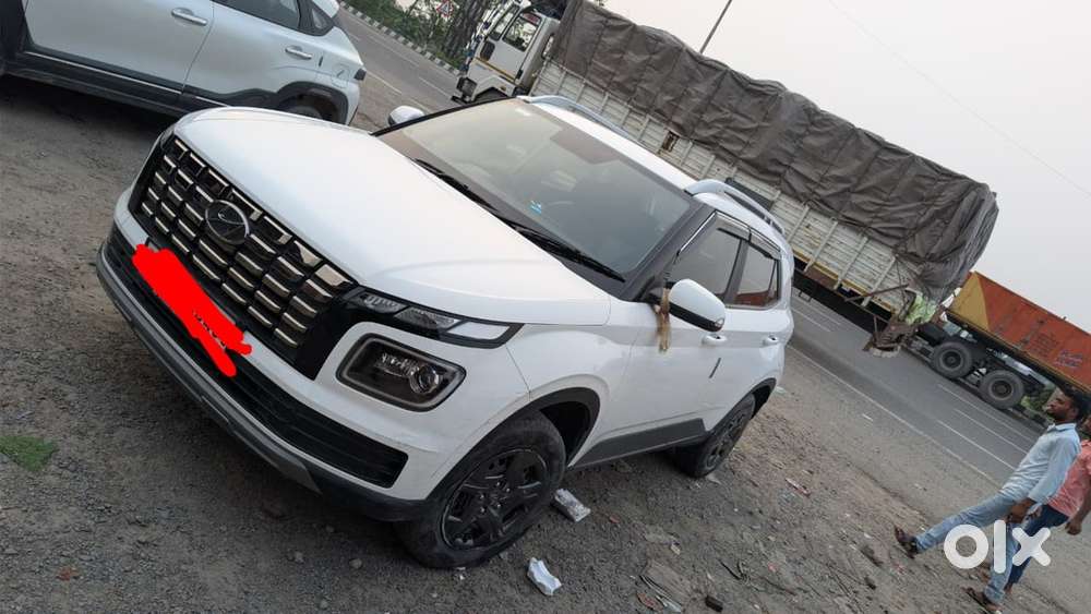 Hyundai Venue Petrol 2024