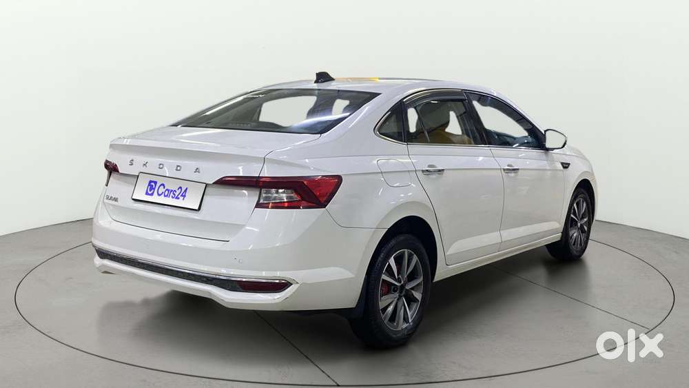 Skoda Slavia 1.0 Tsi Style At, 2022, Petrol