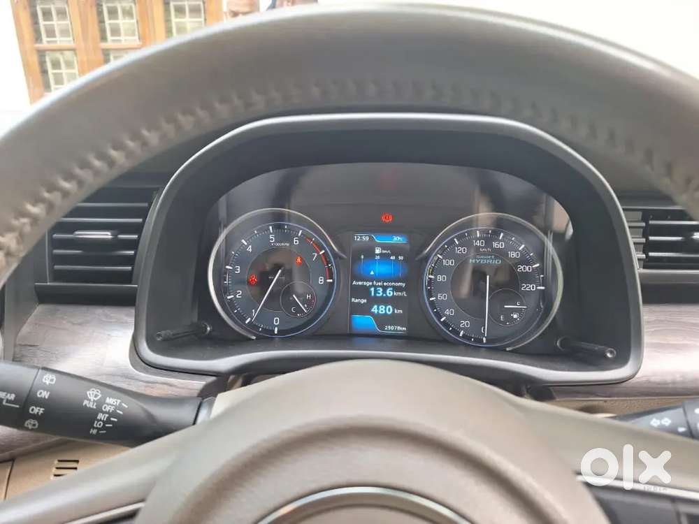 Maruti Suzhuki Eritga Hybrid Zxi +
