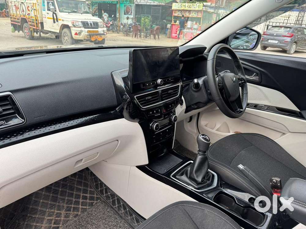 Mahindra Xuv 3xo 2024 Diesel 33000 Km Driven
