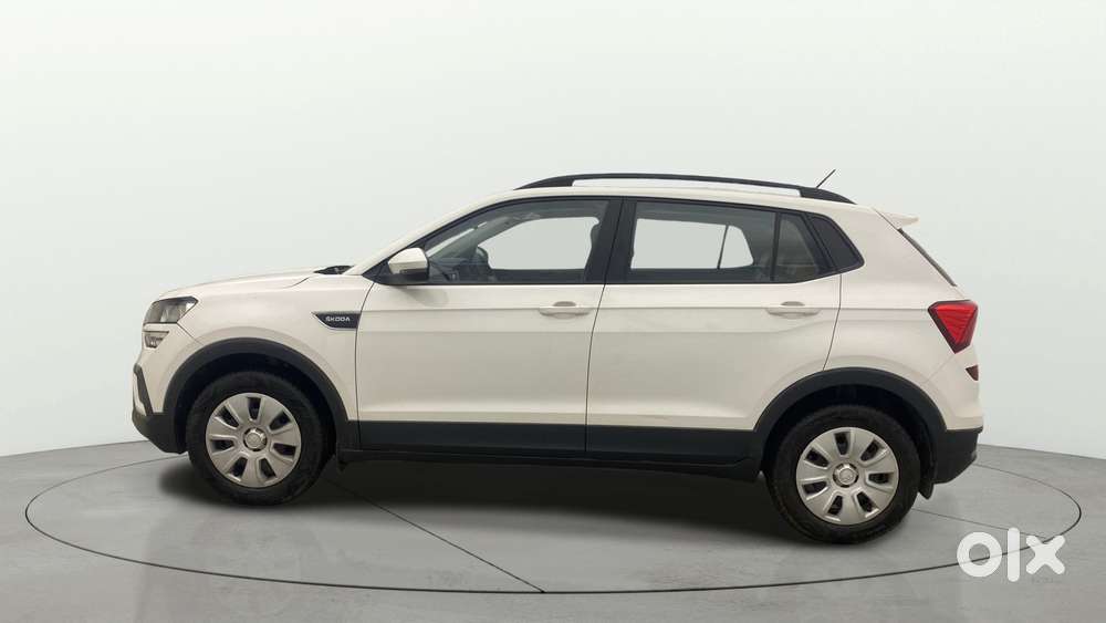 Skoda Kushaq 1.0 Tsi Active, 2022, Petrol