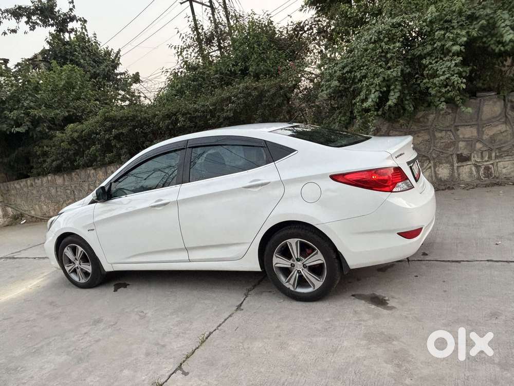 Hyundai Verna Fluidic 1.6 Vtvt Sx Automatic, 2014, Petrol