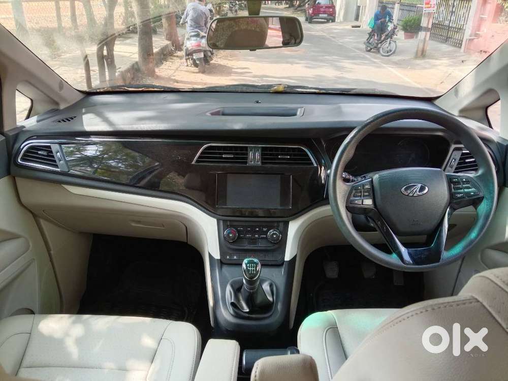 Mahindra Marazzo M8 7 Str 2020