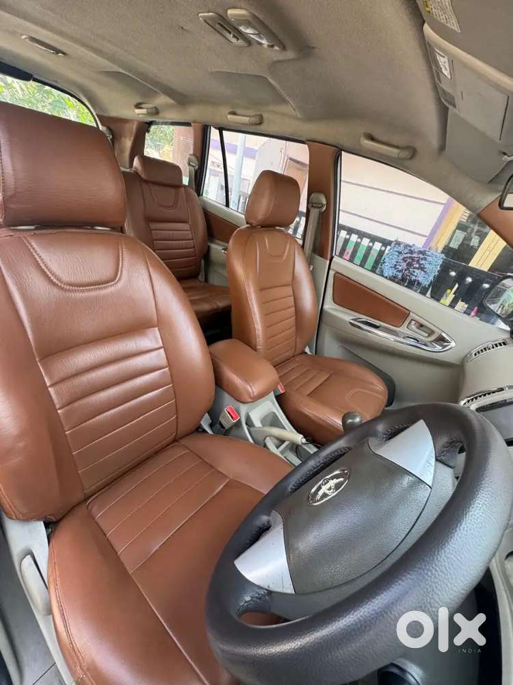 Toyota Innova 2015 Diesel 165000 Km Driven