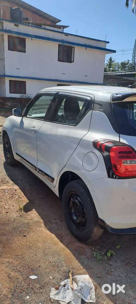 Maruti Suzuki Swift 1.2 Vxi (o), 2022, Petrol