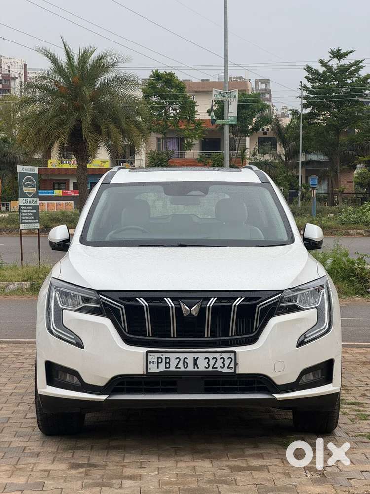 Mahindra Xuv700 2.2 Ax 7 Diesel At Luxury Pack Str Awd, 2024, Diesel