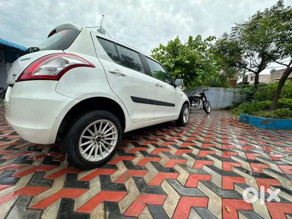Maruti Suzuki Swift 2013 Diesel 95000 Km Driven