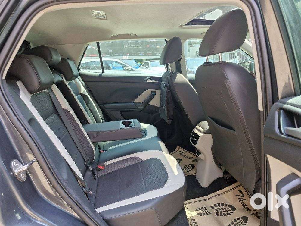 Volkswagen Taigun 1.0 Tsi Topline At, 2023, Petrol