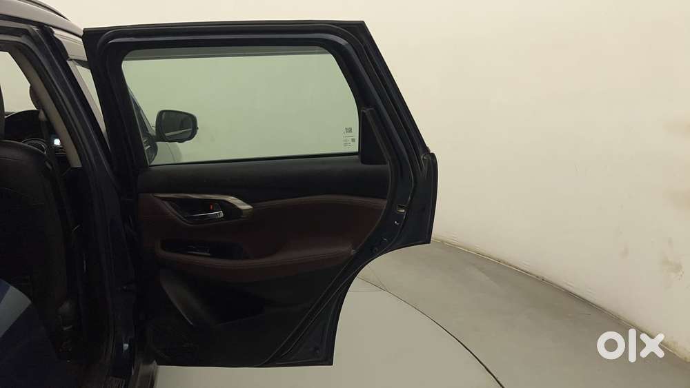 Maruti Suzuki Grand Vitara 1.5 Alpha Smart Hybrid, 2022, Petrol