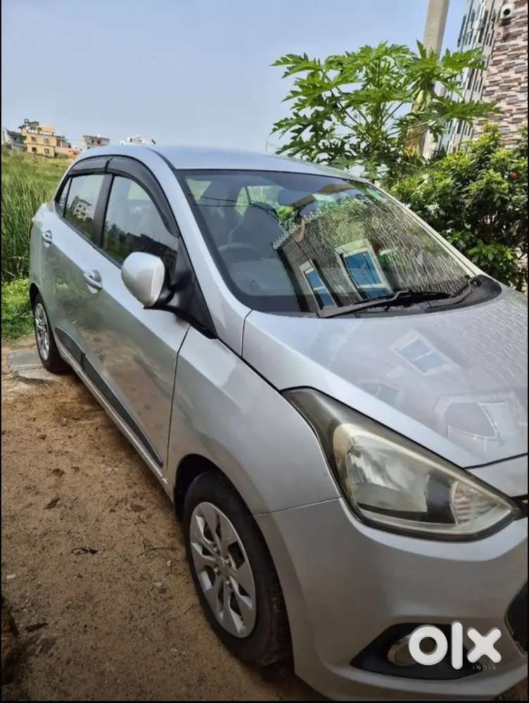 Hyundai Xcent 2015