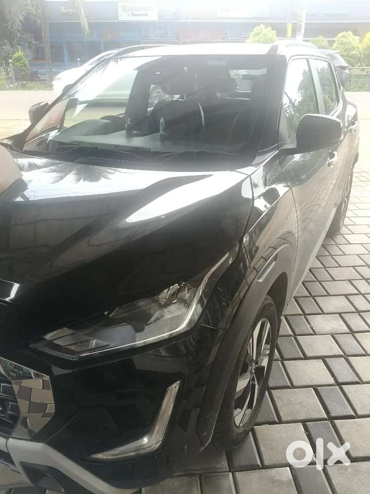 Nissan. Magnet