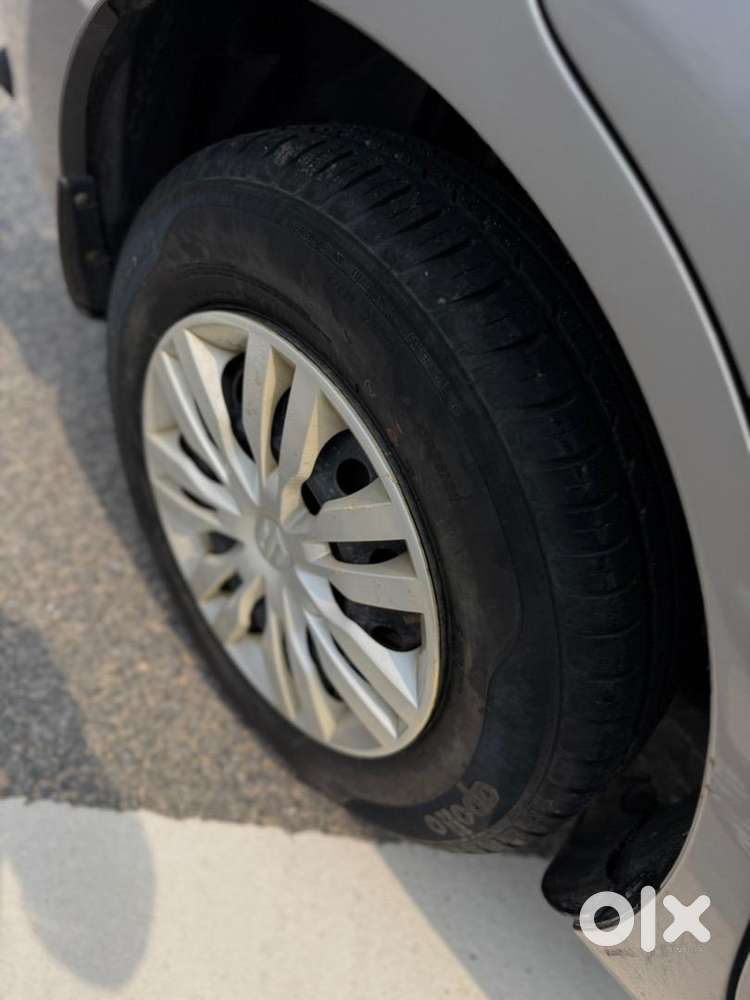 Maruti Suzuki Dzire 2021 Petrol 35000 Km Driven