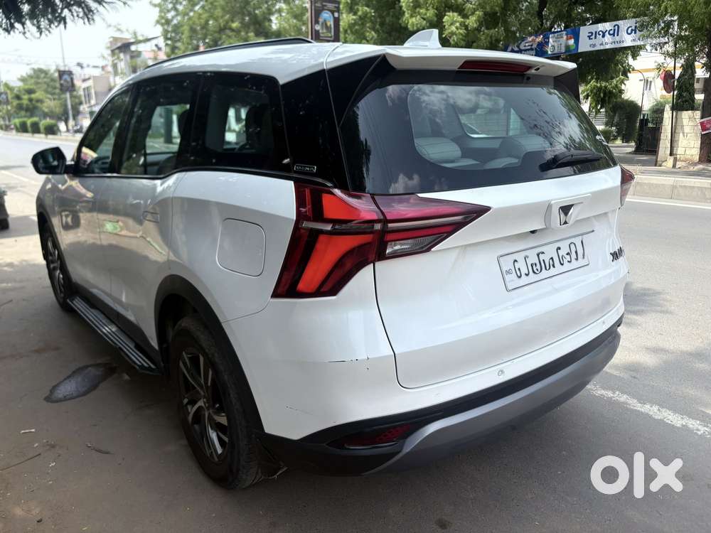 Mahindra Xuv700 2.2 Ax 5 Diesel At 7 Str, 2023, Diesel
