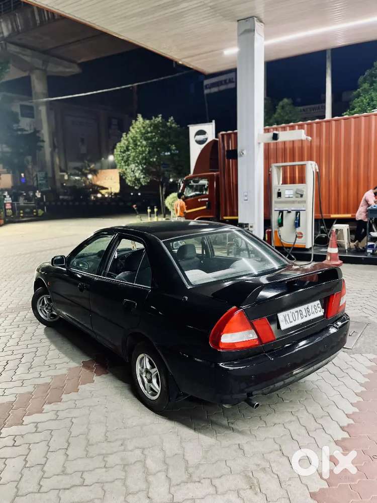 Mitsubishi Lancer 2001