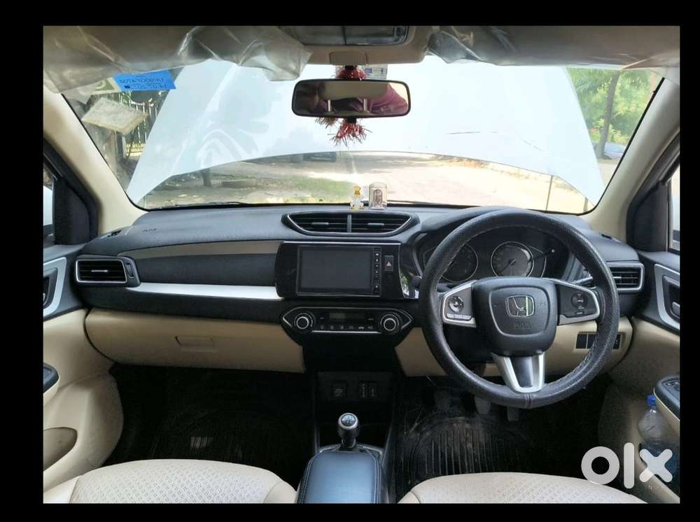 Honda Amaze 2022 Petrol 44103 Km
