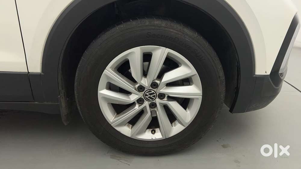 Volkswagen Taigun 1.0 Tsi Highline At, 2022, Petrol