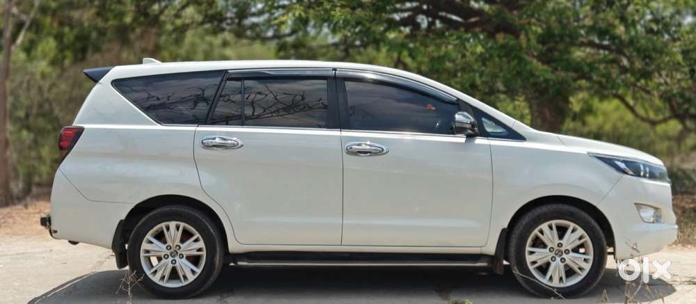 Toyota Innova Crysta 2.8 Z, 2017, Diesel