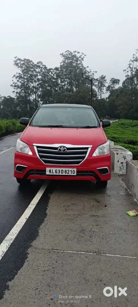 Toyota Innova 2005 Diesel 300000 Km Driven